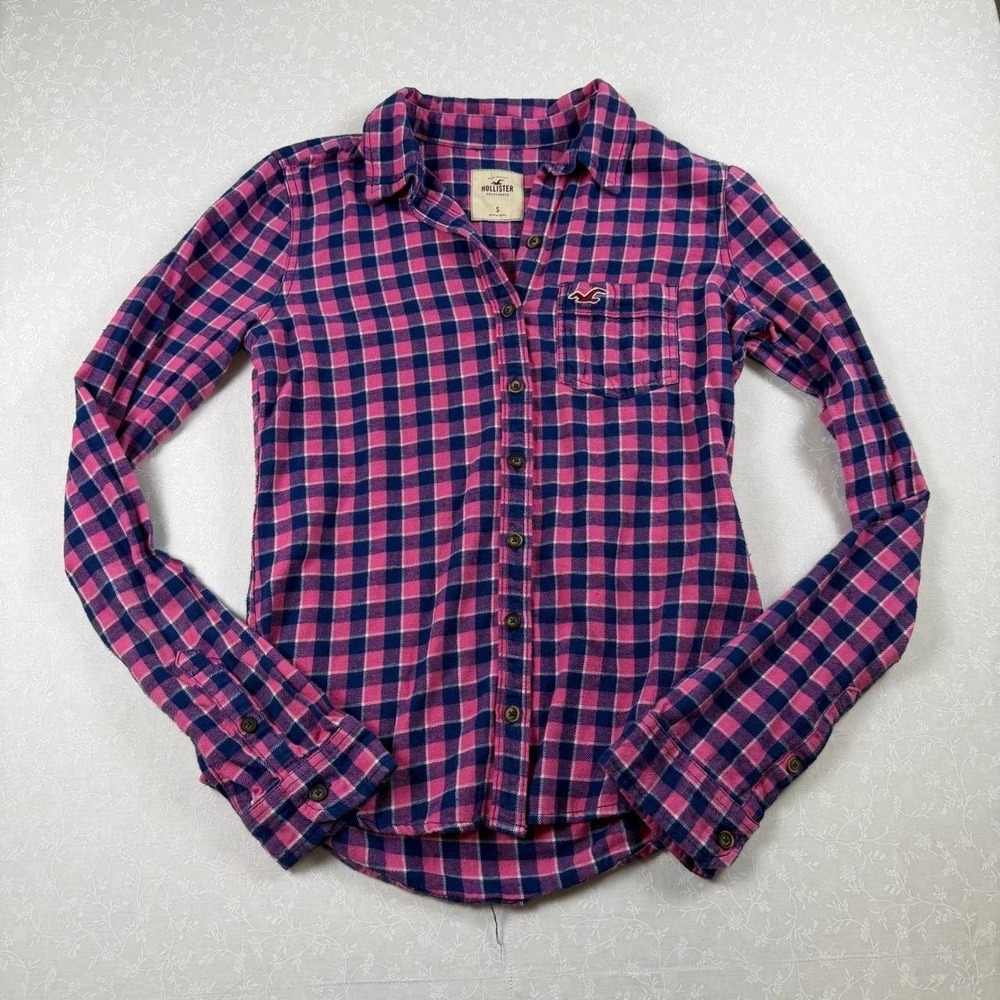 Hollister Pink‎ & Navy Plaid Flannel Button-Up • Size Small